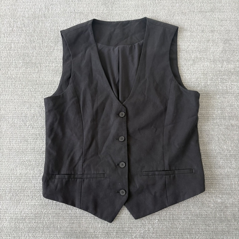 Vuori Coastline Vest Women S Black Minimalist Capsule Classic Office Atheisure